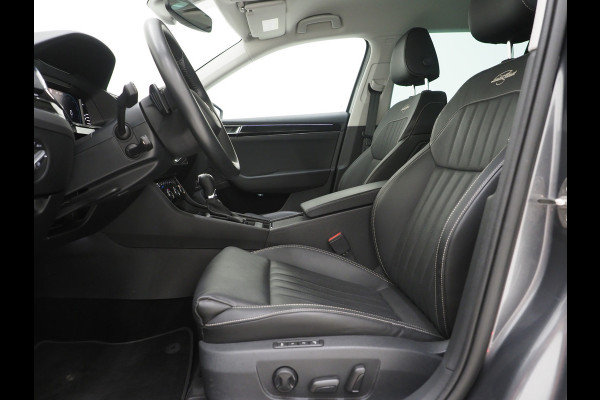Škoda Superb Combi 1.4 TSI iV Laurin & Klement | Leder | Trekhaak | Massage | Canton | 360 | Memory | Stoelkoeling | Keyless