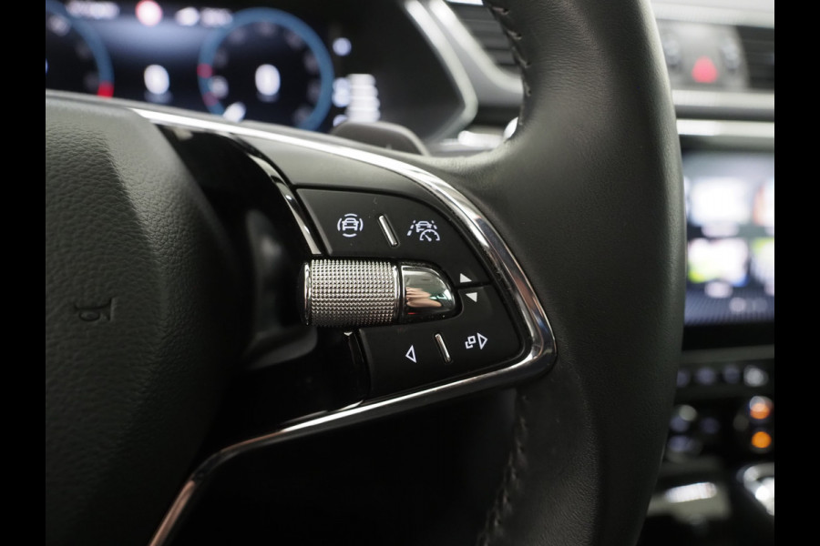 Škoda Superb Combi 1.4 TSI iV Laurin & Klement | Leder | Trekhaak | Massage | Canton | 360 | Memory | Stoelkoeling | Keyless