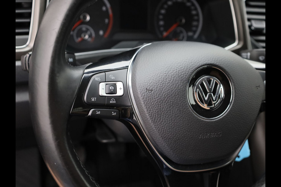 Volkswagen T-Roc 1.0 TSI Style | Trekhaak | Apple Carplay/ Android Auto | Prijs Rijklaar!!