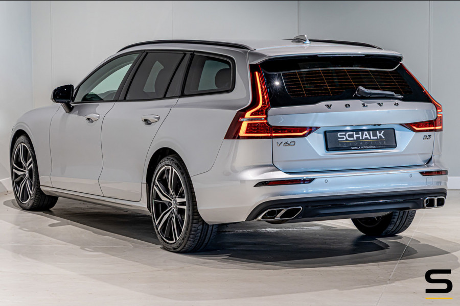 Volvo V60 2.0 B3 Momentum Advantage|NAP|E-trekhaak|BTW Auto