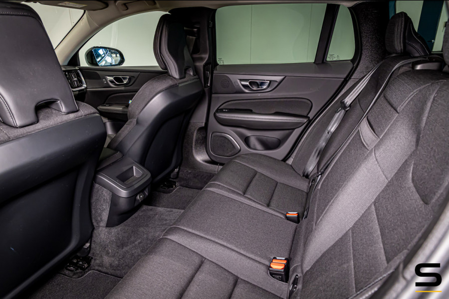 Volvo V60 2.0 B3 Momentum Advantage|NAP|E-trekhaak|BTW Auto