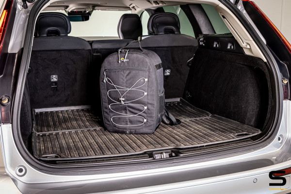 Volvo V60 2.0 B3 Momentum Advantage|NAP|E-trekhaak|BTW Auto