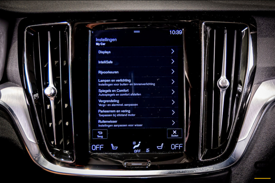 Volvo V60 2.0 B3 Momentum Advantage|NAP|E-trekhaak|BTW Auto