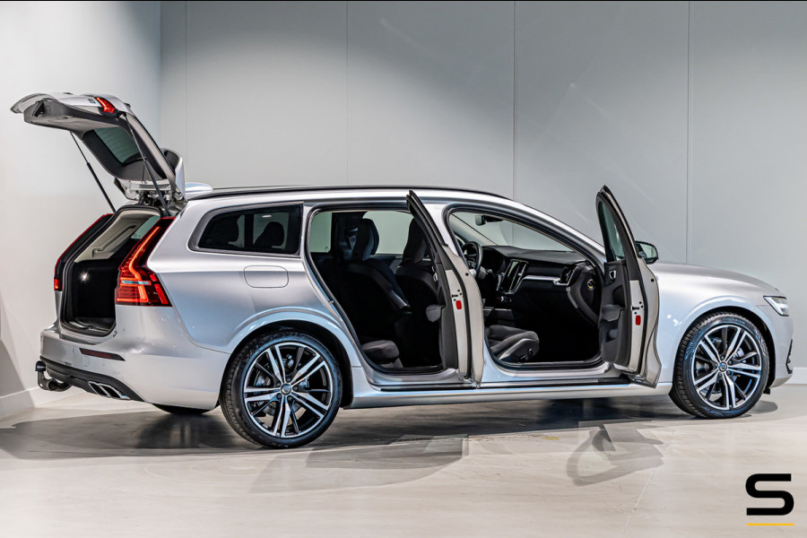 Volvo V60 2.0 B3 Momentum Advantage|NAP|E-trekhaak|BTW Auto