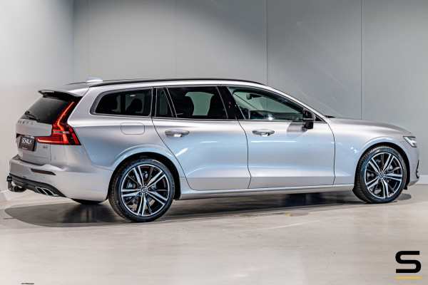 Volvo V60 2.0 B3 Momentum Advantage|NAP|E-trekhaak|BTW Auto