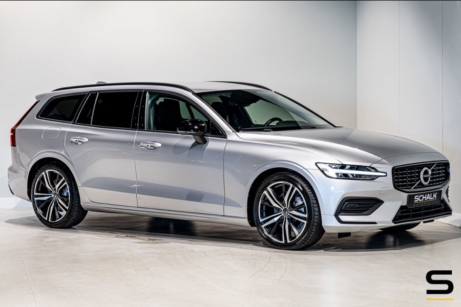 Volvo V60 2.0 B3 Momentum Advantage|NAP|E-trekhaak|BTW Auto