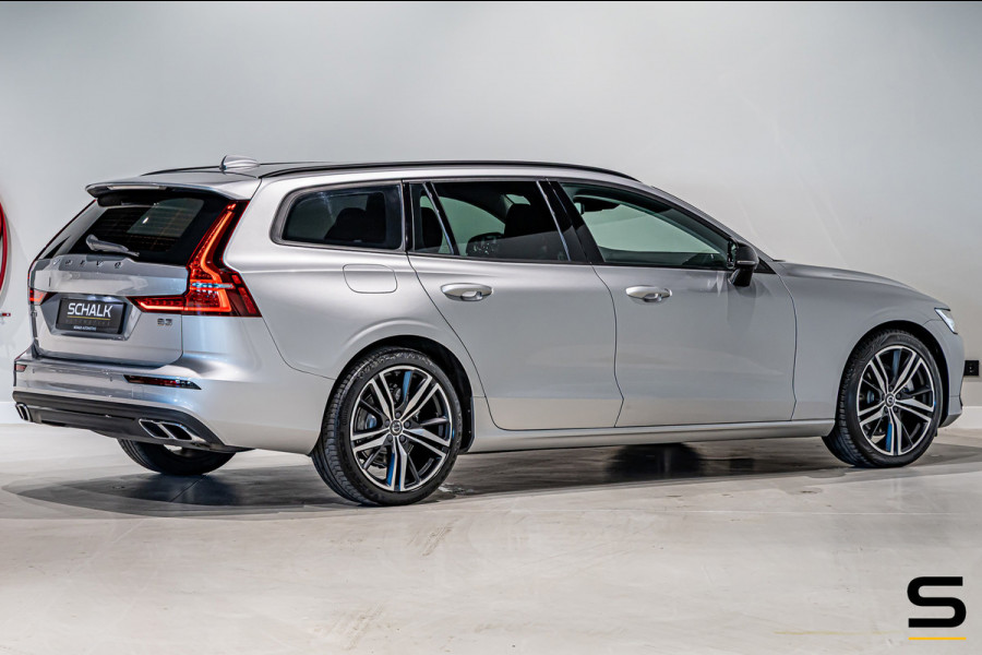 Volvo V60 2.0 B3 Momentum Advantage|NAP|E-trekhaak|BTW Auto