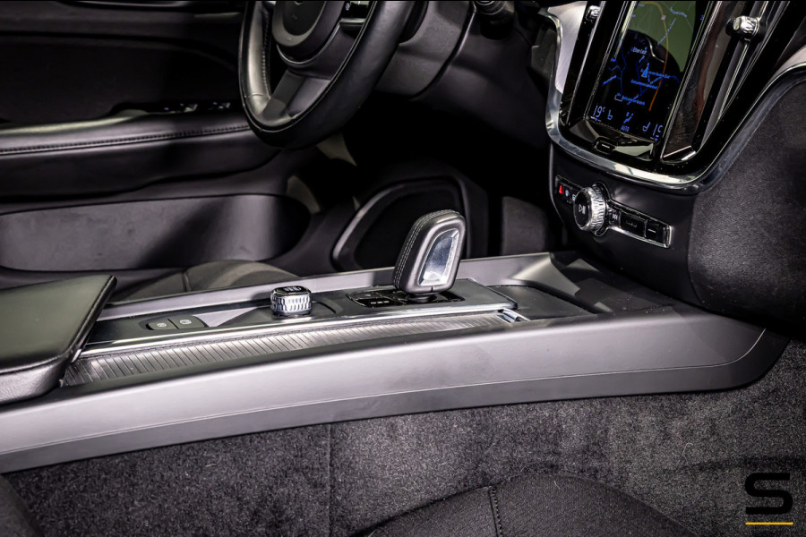 Volvo V60 2.0 B3 Momentum Advantage|NAP|E-trekhaak|BTW Auto