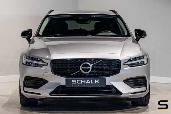 Volvo V60 2.0 B3 Momentum Advantage|NAP|E-trekhaak|BTW Auto