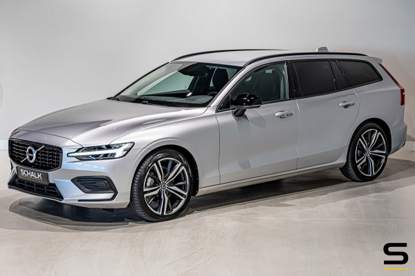 Volvo V60 2.0 B3 Momentum Advantage|NAP|E-trekhaak|BTW Auto