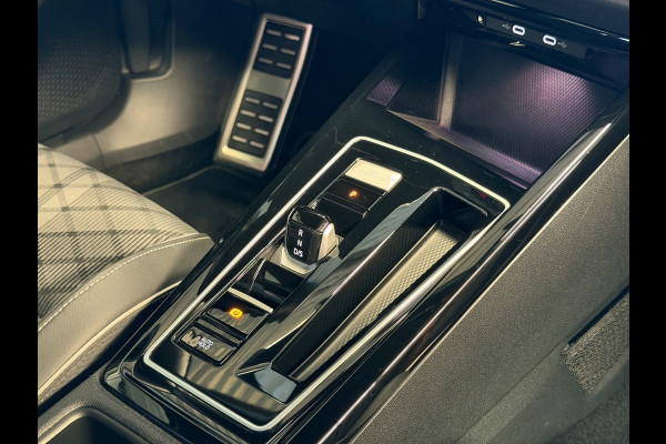 Volkswagen Golf 1.5 eTSI R-Line|H/K Audio|El.trekh|Matrix IQ|Keyless