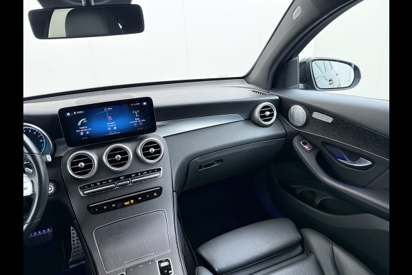 Mercedes-Benz GLC 300e 4Matic AMG Coupé // Trekhaak // Burmester // Digitaal Dashbord // Carplay // Nightpakket // Alarm