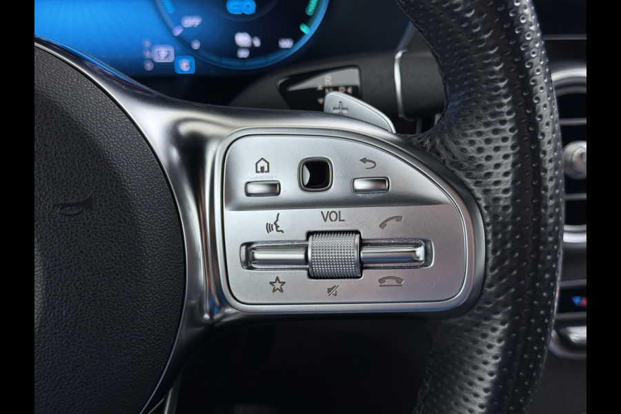 Mercedes-Benz GLC 300e 4Matic AMG Coupé // Trekhaak // Burmester // Digitaal Dashbord // Carplay // Nightpakket // Alarm