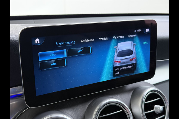 Mercedes-Benz GLC 300e 4Matic AMG Coupé // Trekhaak // Burmester // Digitaal Dashbord // Carplay // Nightpakket // Alarm