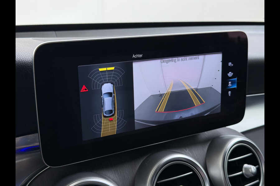 Mercedes-Benz GLC 300e 4Matic AMG Coupé // Trekhaak // Burmester // Digitaal Dashbord // Carplay // Nightpakket // Alarm