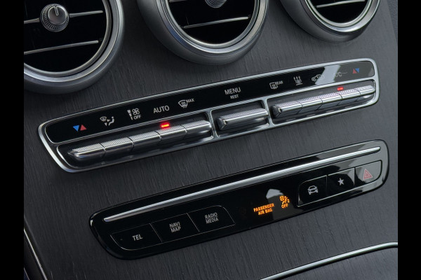Mercedes-Benz GLC 300e 4Matic AMG Coupé // Trekhaak // Burmester // Digitaal Dashbord // Carplay // Nightpakket // Alarm