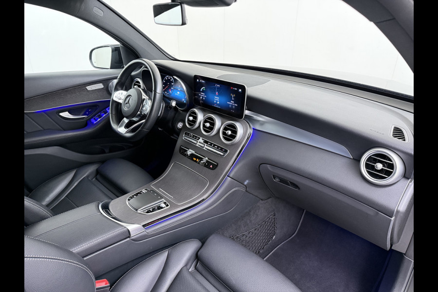 Mercedes-Benz GLC 300e 4Matic AMG Coupé // Trekhaak // Burmester // Digitaal Dashbord // Carplay // Nightpakket // Alarm