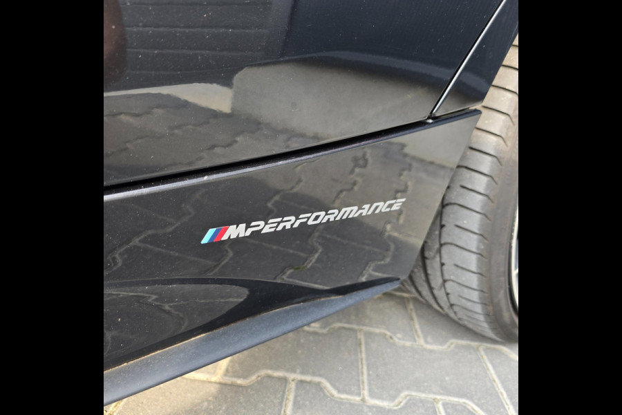 BMW 1-serie 118i M Sport Edition| LEDER | STOELVERWARMING | 19 INCH | PDC | NAVI