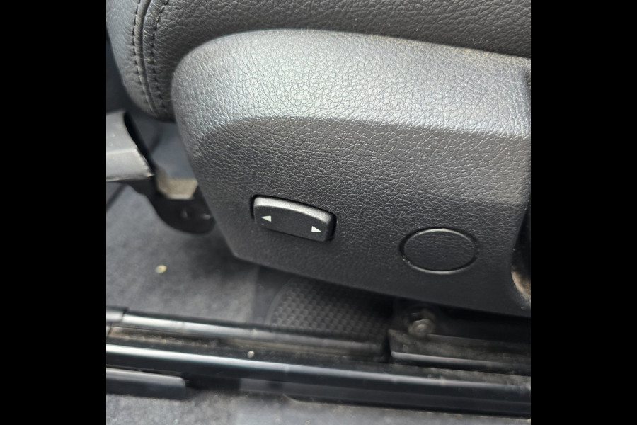 BMW 1-serie 118i M Sport Edition| LEDER | STOELVERWARMING | 19 INCH | PDC | NAVI