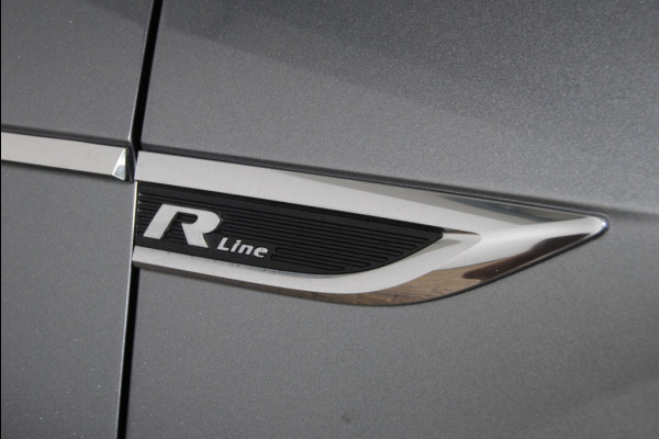 Volkswagen T-Roc 1.5 TSI Sport BnsR-Line | Carplay | Pano | Trekhaak |