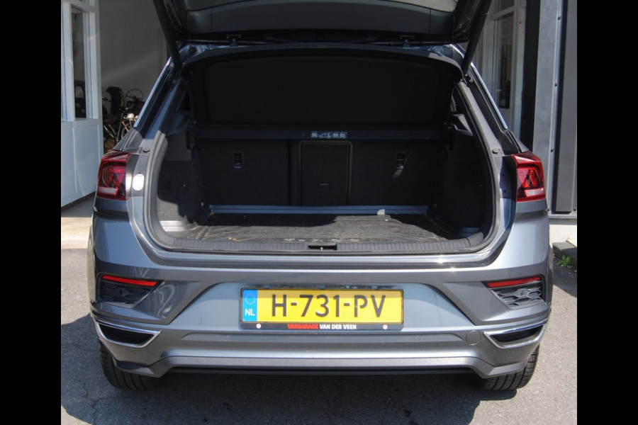 Volkswagen T-Roc 1.5 TSI Sport BnsR-Line | Carplay | Pano | Trekhaak |