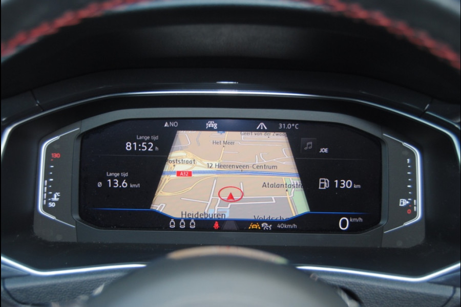 Volkswagen T-Roc 1.5 TSI Sport BnsR-Line | Carplay | Pano | Trekhaak |