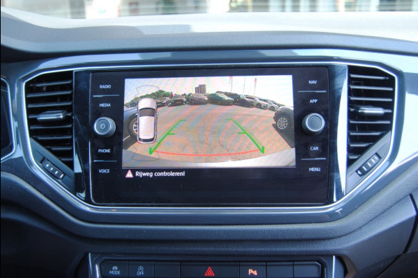 Volkswagen T-Roc 1.5 TSI Sport BnsR-Line | Carplay | Pano | Trekhaak |