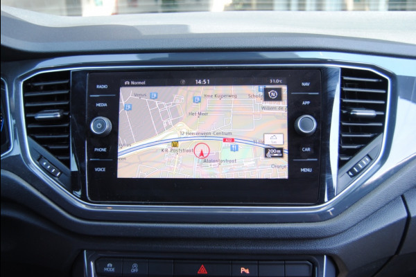 Volkswagen T-Roc 1.5 TSI Sport BnsR-Line | Carplay | Pano | Trekhaak |