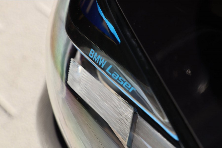 BMW 5 Serie 545e xDrive M Sport / 50 Jahre / PANO / HK / LASER / HUD / 2X MEMORY / CAMERA / SHADOW LINE