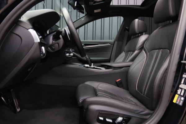 BMW 5 Serie 545e xDrive M Sport / 50 Jahre / PANO / HK / LASER / HUD / 2X MEMORY / CAMERA / SHADOW LINE