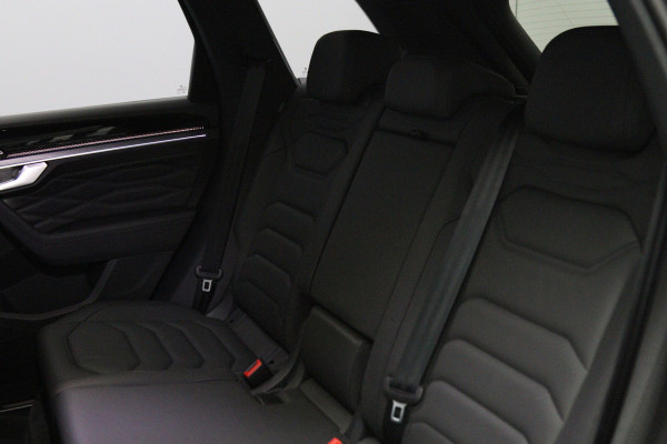Volkswagen Touareg 3.0 TSi eHybrid 463 PK 4MOTION R Edition PHEV, Trekhaak, DYNAUDIO, 360°, Luchtvering