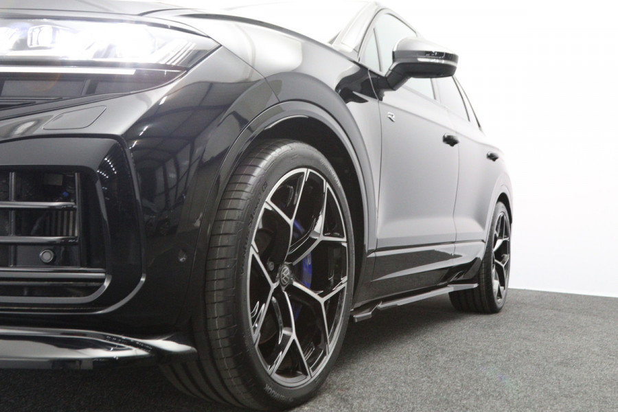 Volkswagen Touareg 3.0 TSi eHybrid 463 PK 4MOTION R Edition PHEV, Trekhaak, DYNAUDIO, 360°, Luchtvering