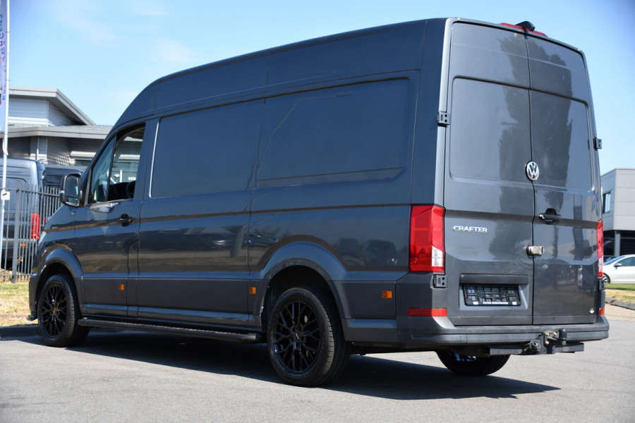 Volkswagen Crafter 35 2.0 TDI L3H3 PB Edition Camera, Cruise, Carplay, LED, Automaat, Trekhaak, Multimedia, Automaat, 140pk, Uniek!