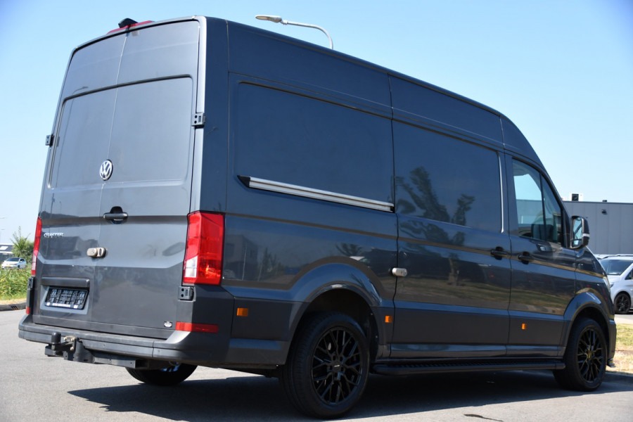 Volkswagen Crafter 35 2.0 TDI L3H3 PB Edition Camera, Cruise, Carplay, LED, Automaat, Trekhaak, Multimedia, Automaat, 140pk, Uniek!