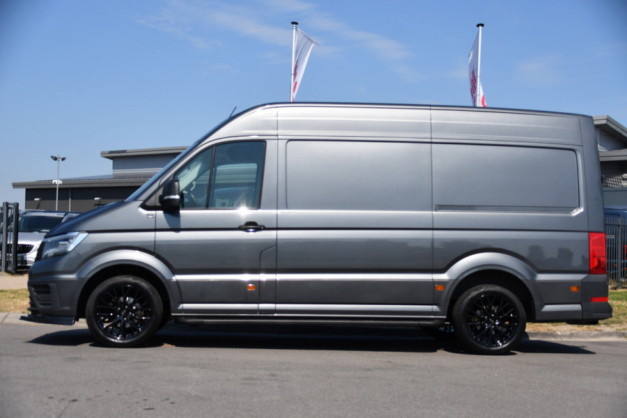 Volkswagen Crafter 35 2.0 TDI L3H3 PB Edition Camera, Cruise, Carplay, LED, Automaat, Trekhaak, Multimedia, Automaat, 140pk, Uniek!