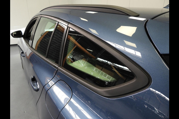 Ford FOCUS Wagon 1.0 EcoBoost Hybrid Connected NAVI/AGR/LED/PDC/CRUISE!