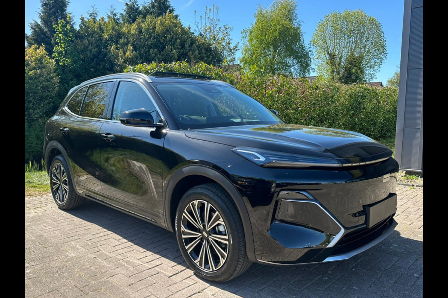 GEELY Starray EM-i 1.5 Max+ 262 PK | Panorama | Stoelen voor & achter verwarmd | Memory Seats | 360 Camera | 19 Inch LMV | 136km elektrisch bereik