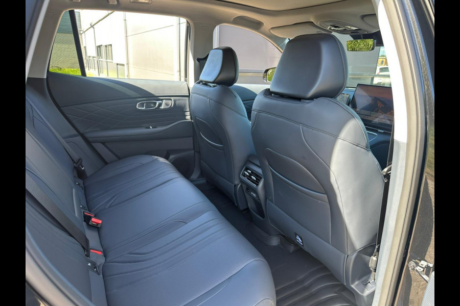 GEELY Starray EM-i 1.5 Max+ 262 PK | Panorama | Stoelen voor & achter verwarmd | Memory Seats | 360 Camera | 19 Inch LMV | 136km elektrisch bereik