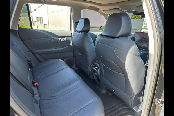 GEELY Starray EM-i 1.5 Max+ 262 PK | Panorama | Stoelen voor & achter verwarmd | Memory Seats | 360 Camera | 19 Inch LMV | 136km elektrisch bereik