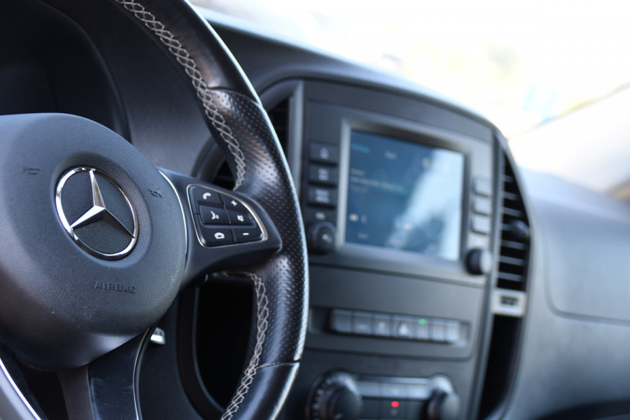 Mercedes-Benz Vito 124 CDI L3 DC PB Edition Camera, Cruise, Carplay, Stoelverwarming, 237pk, Automaat, Multimedia, Trekhaak, Uniek!