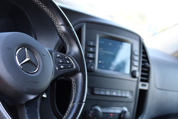 Mercedes-Benz Vito 124 CDI L3 DC PB Edition Camera, Cruise, Carplay, Stoelverwarming, 237pk, Automaat, Multimedia, Trekhaak, Uniek!