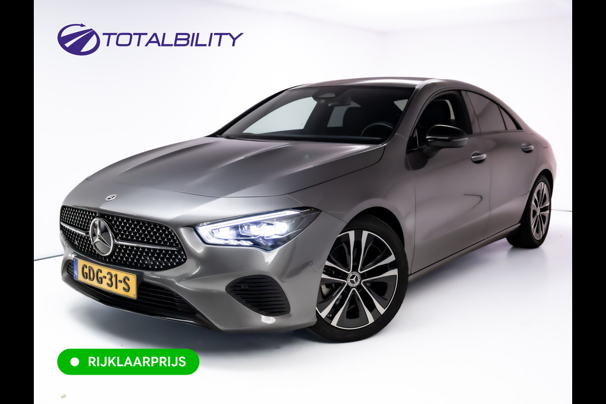 Mercedes-Benz CLA-Klasse 180 Star Edition Luxury Line Night facelift | Panoramadak | Stoelverwarming | Camera | Sfeerverlichting | Comfortstoel | Draadloze tel. lader | Licht en zicht pakket | Keyless entry, Keyless start