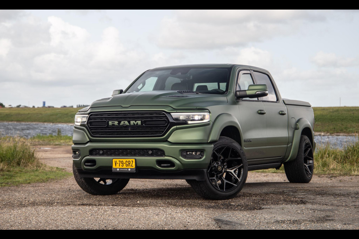 Dodge Ram 1500 5.7 V8 4x4 Crew Cab Limited BPM VRIJ / ALL IN PRIJS / PANO / KLEP / WIDE BODY / GARANTIE
