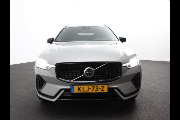 Volvo XC60 2.0 T6 Plug-in hybrid AWD Automaat Plus Dark DEMO ! Adaptieve cruise control Leder Navigatie Google Harman Kardon Panorama dak Lichtmetalen Velgen Dab Stoelverwarming Camera 360 Led Climate control Apple Carplay/ Android Auto