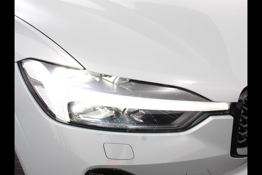 Volvo XC60 2.0 T6 Plug-in hybrid AWD Automaat Plus Dark DEMO ! Adaptieve cruise control Leder Navigatie Google Harman Kardon Panorama dak Lichtmetalen Velgen Dab Stoelverwarming Camera 360 Led Climate control Apple Carplay/ Android Auto