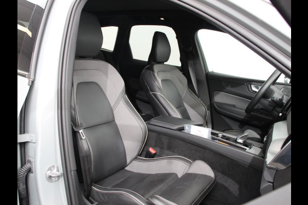 Volvo XC60 2.0 T6 Plug-in hybrid AWD Automaat Plus Dark DEMO ! Adaptieve cruise control Leder Navigatie Google Harman Kardon Panorama dak Lichtmetalen Velgen Dab Stoelverwarming Camera 360 Led Climate control Apple Carplay/ Android Auto