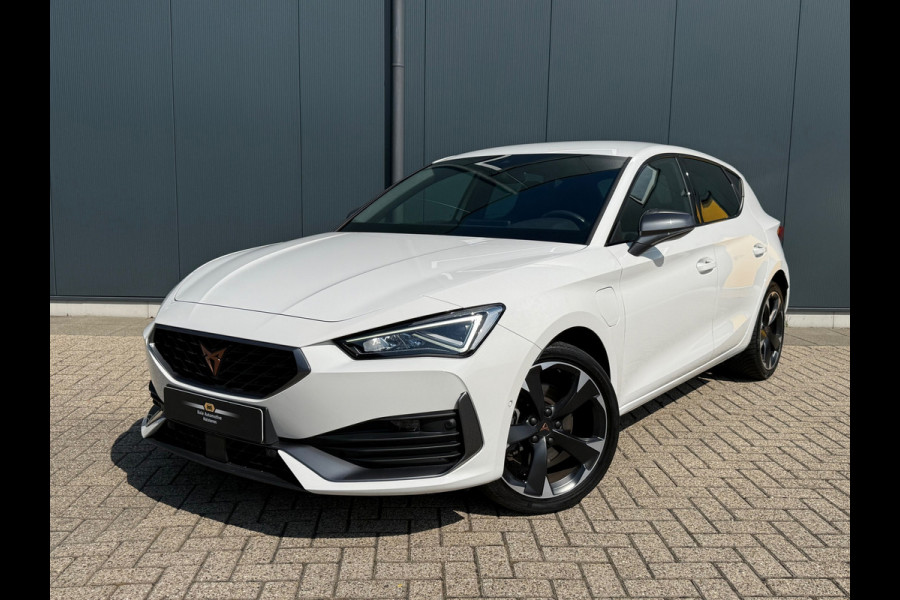 CUPRA Leon 1.4 e-Hybrid * Camera * Stoelverwarming * Navigatie * Adaptieve Cruise Control *