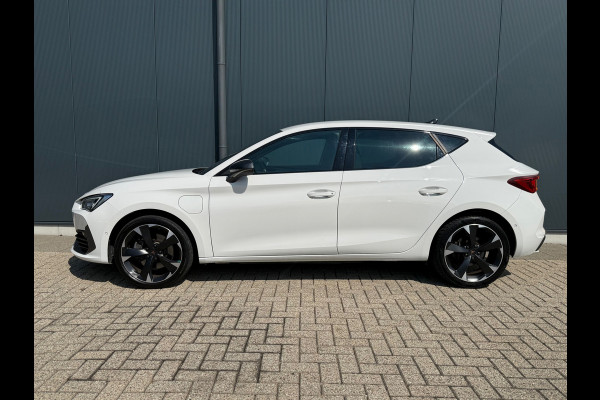 CUPRA Leon 1.4 e-Hybrid * Camera * Stoelverwarming * Navigatie * Adaptieve Cruise Control *