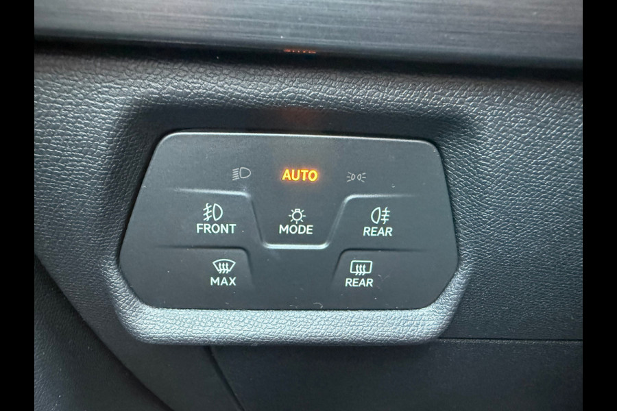 CUPRA Leon 1.4 e-Hybrid * Camera * Stoelverwarming * Navigatie * Adaptieve Cruise Control *