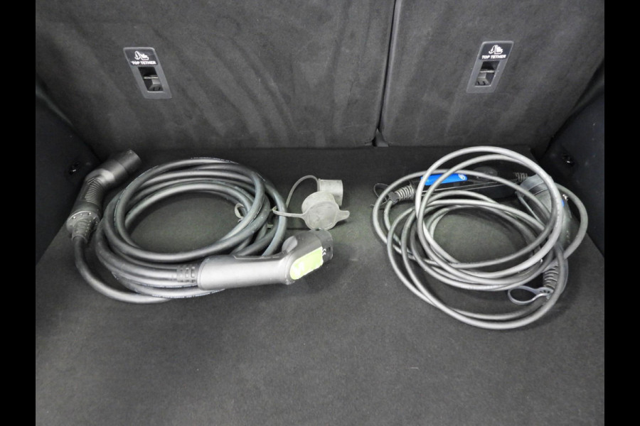 Ford Kuga 2.5 PHEV Plug-In Cool&Connect TREKH./NAVI/CLIMA/WINTERPACK/17"LMV!